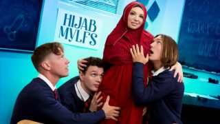 [HijabMylfs] – Kiki Daire – It Takes a Real Woman to Please Three Cocks At Once